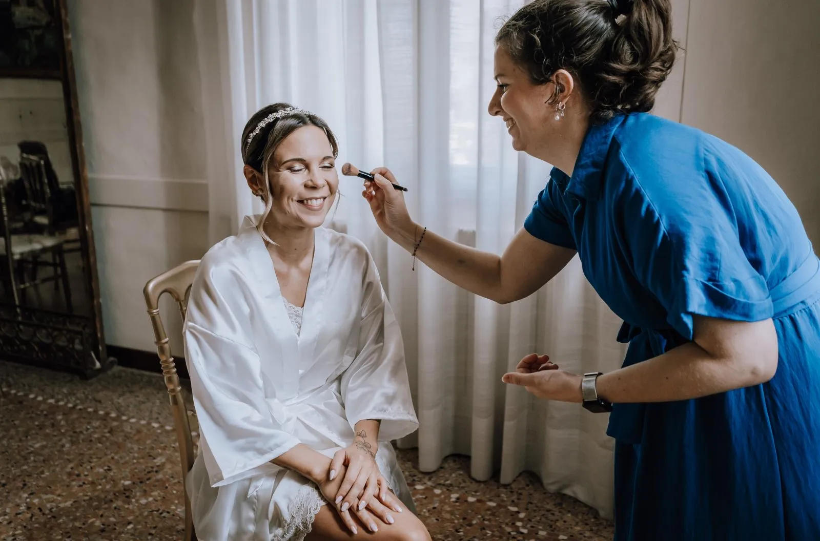 Dettaglio dello sguardo con trucco sposa luminoso a Padova